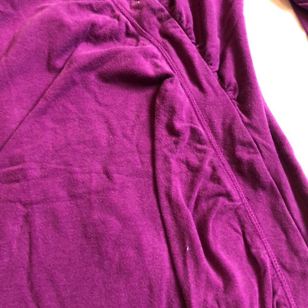 Athleta Workout Top - Picture 3 of 3